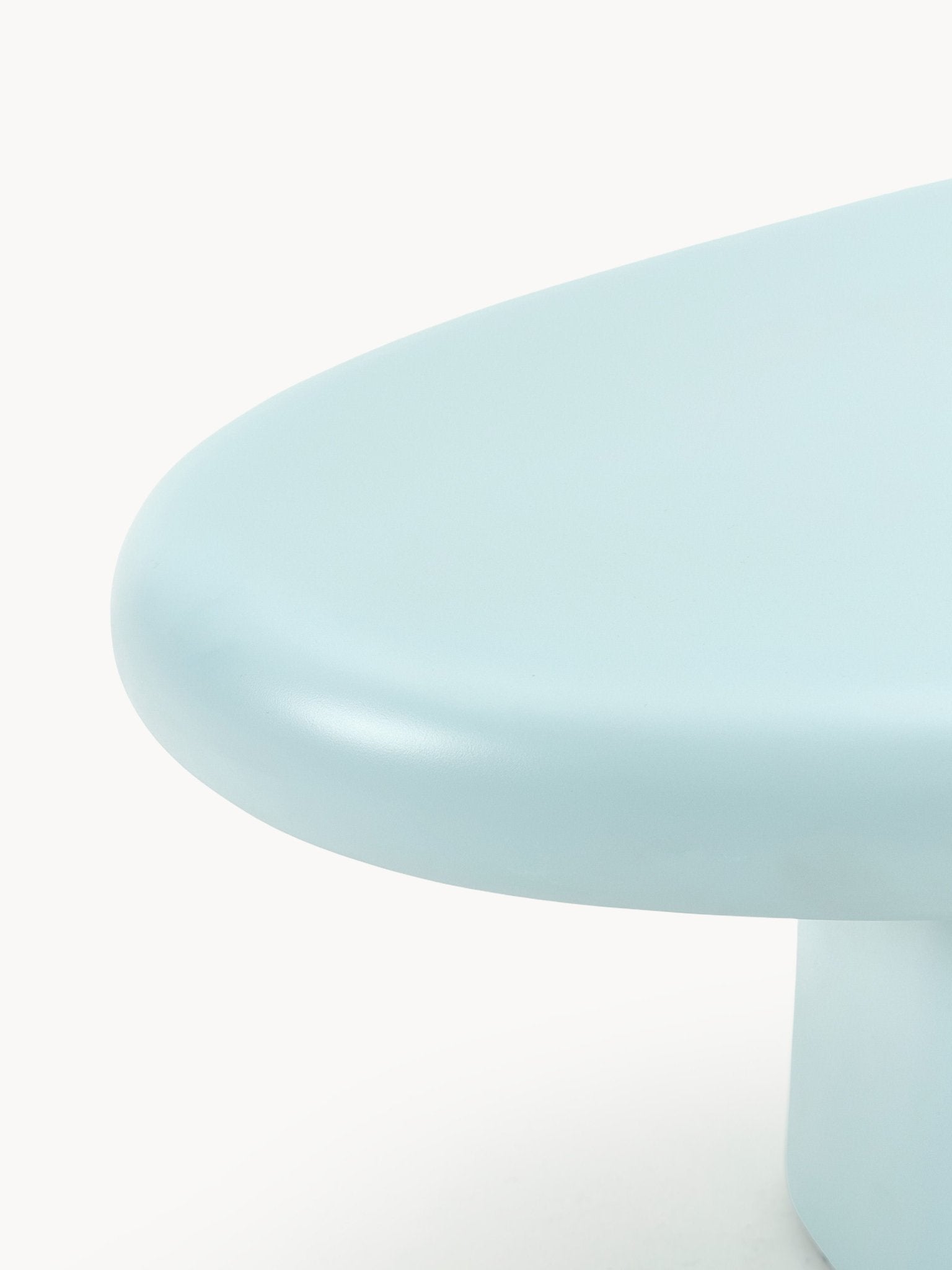 Anaya Modern Organik Tasarım Orta Sehpa Açık Mavi Fiberglas - Velotti