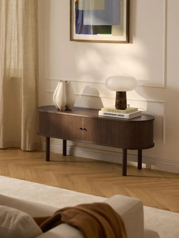 Calary Yivli Ön Yüzeyli Modern Ahşap TV Ünitesi 138cm - Velotti