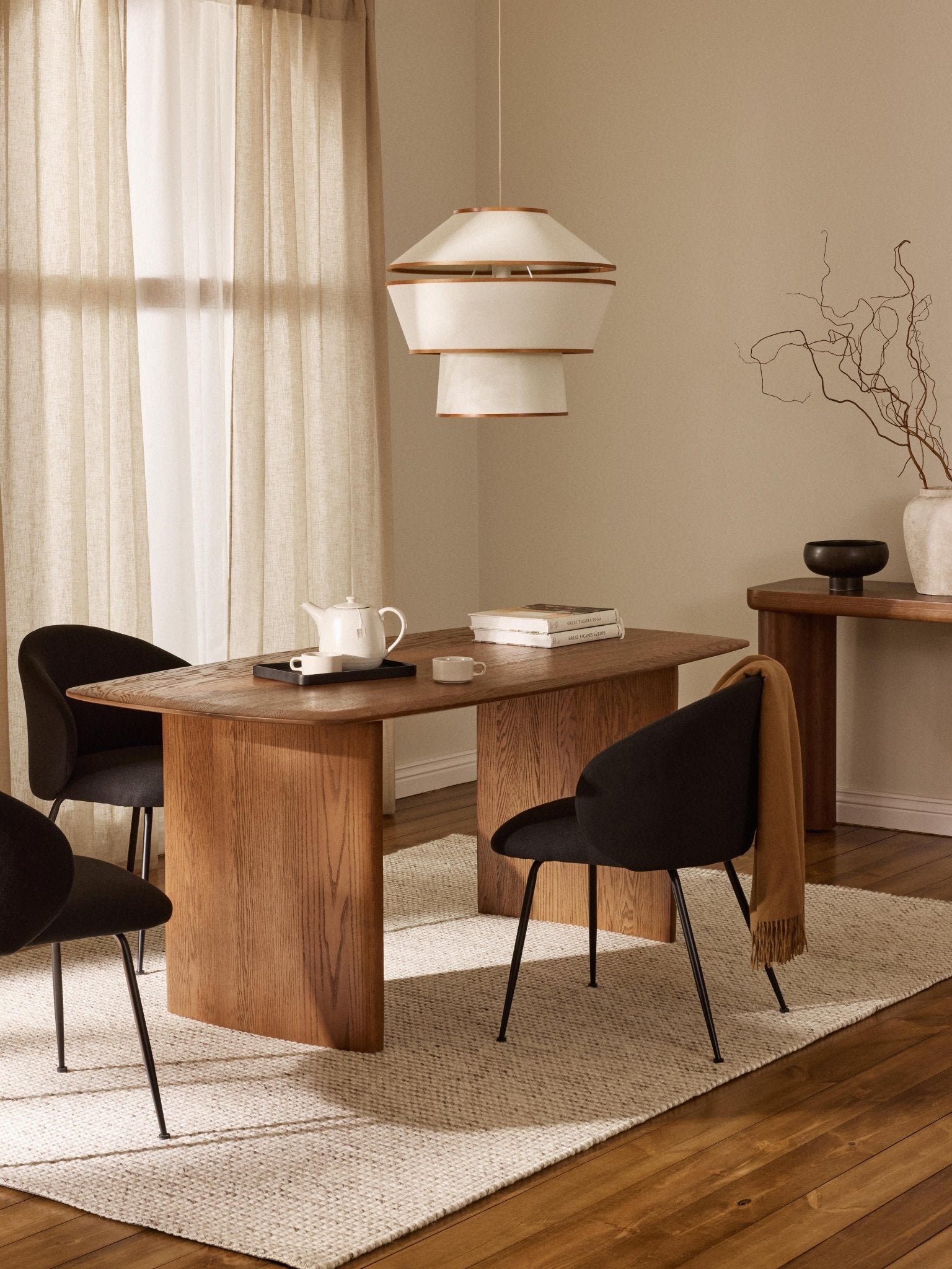 Chandler Masif Meşe Yemek Masası 180x90cm Modern Tasarım Doğal Doku - Velotti
