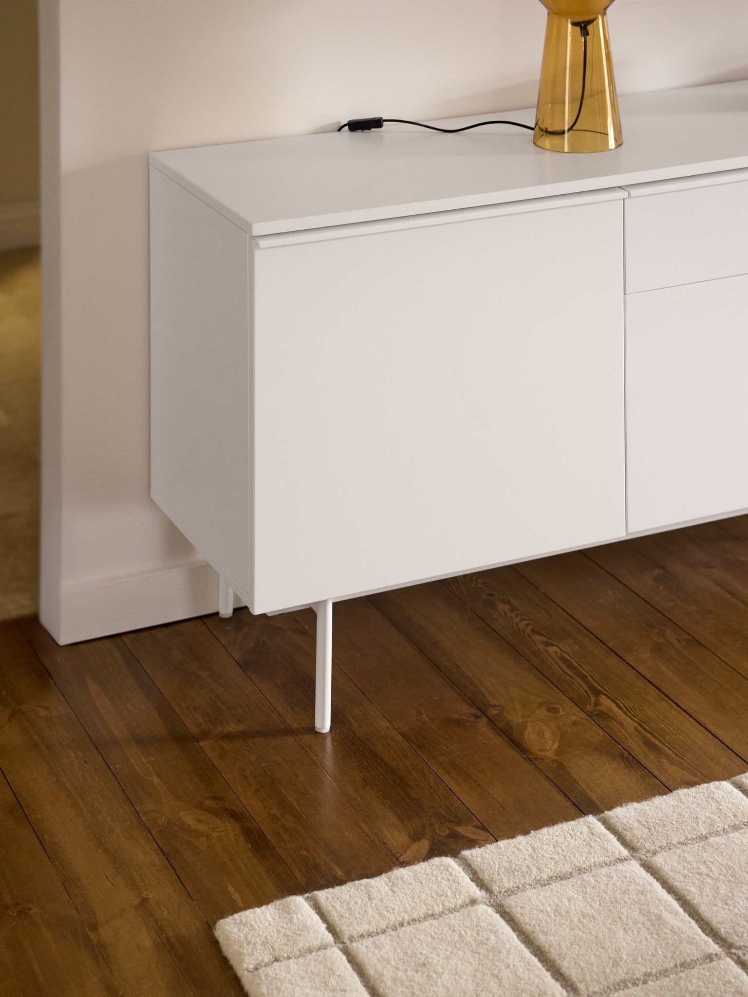 Elona 240 cm Büyük Konsol Mat Beyaz Modern Tasarım - Velotti