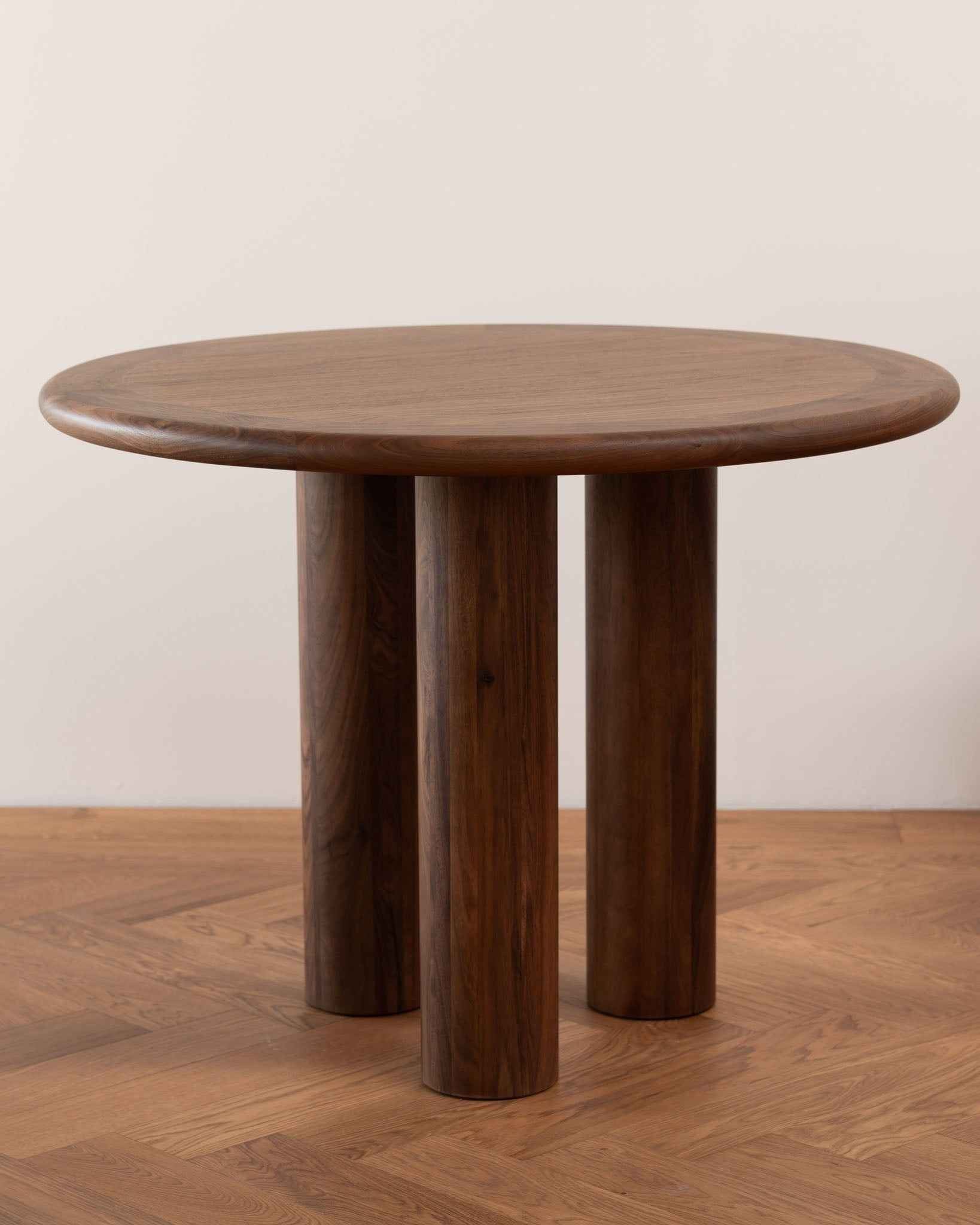 Yuvarlak Ceviz Yemek Masası 100 cm Modern Tasarım
