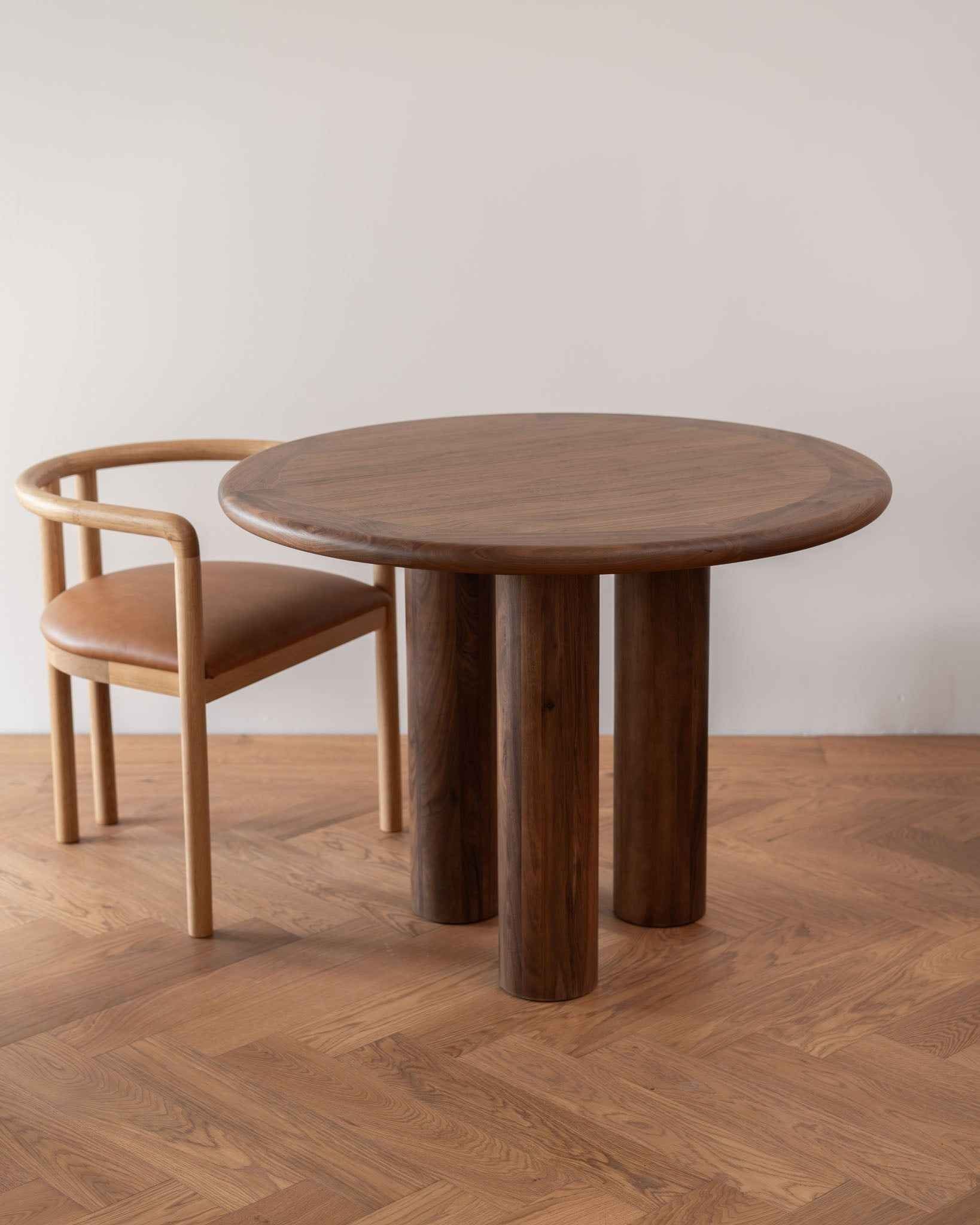 Yuvarlak Ceviz Yemek Masası 100 cm Modern Tasarım