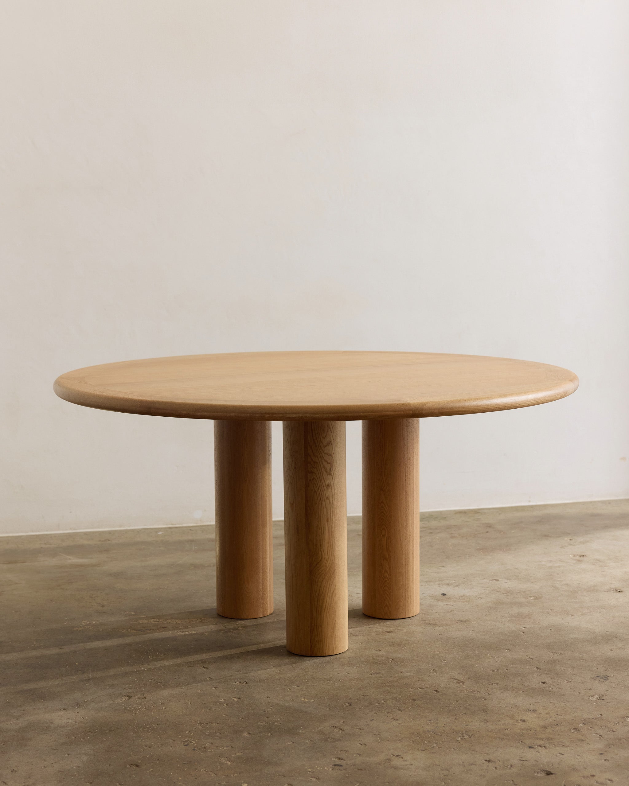 Yuvarlak Meşe Yemek Masası Elio 150 cm Modern Tasarım
