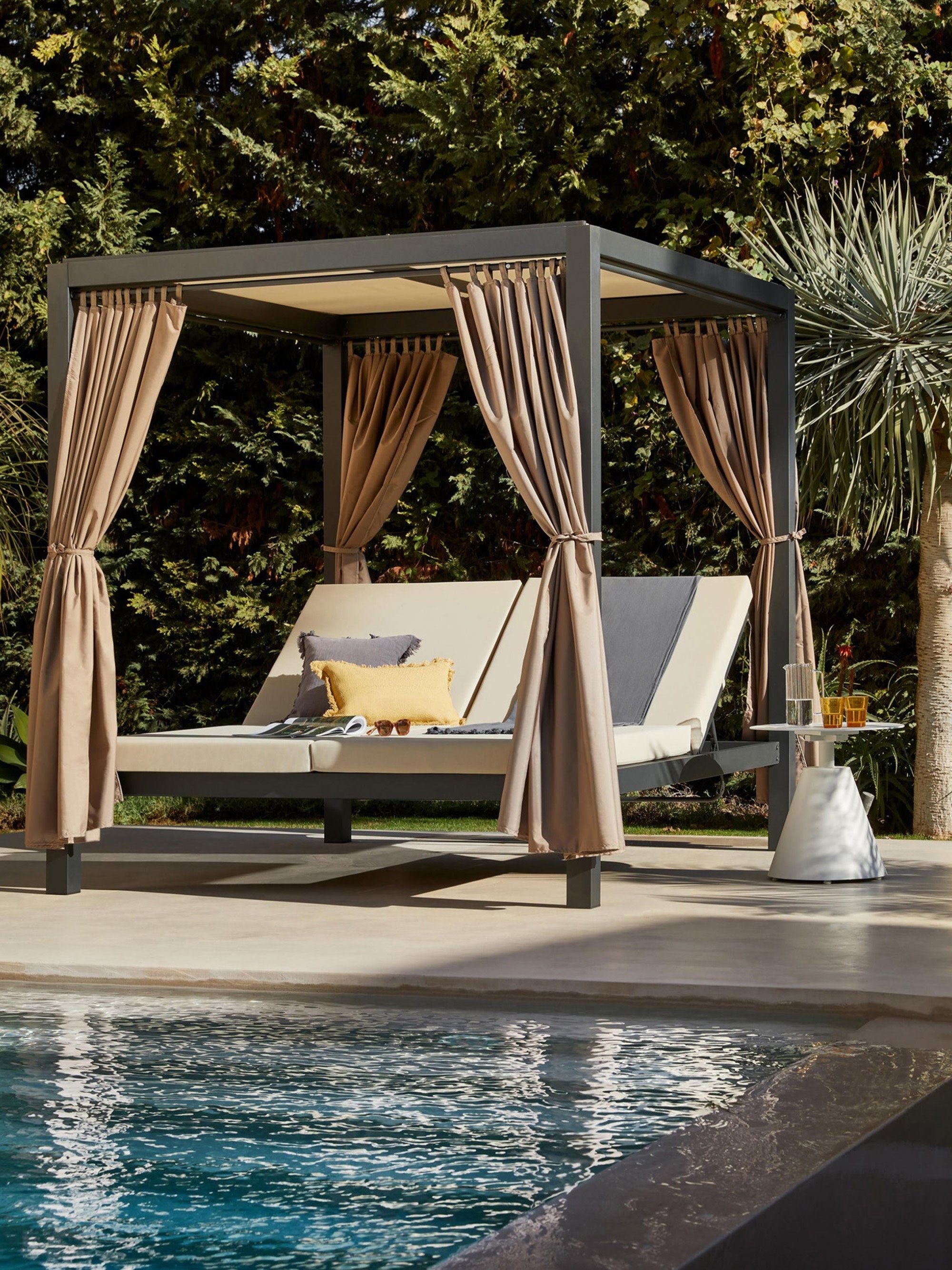 Dream Çift Kişilik Gölgelikli Bahçe Daybed'i