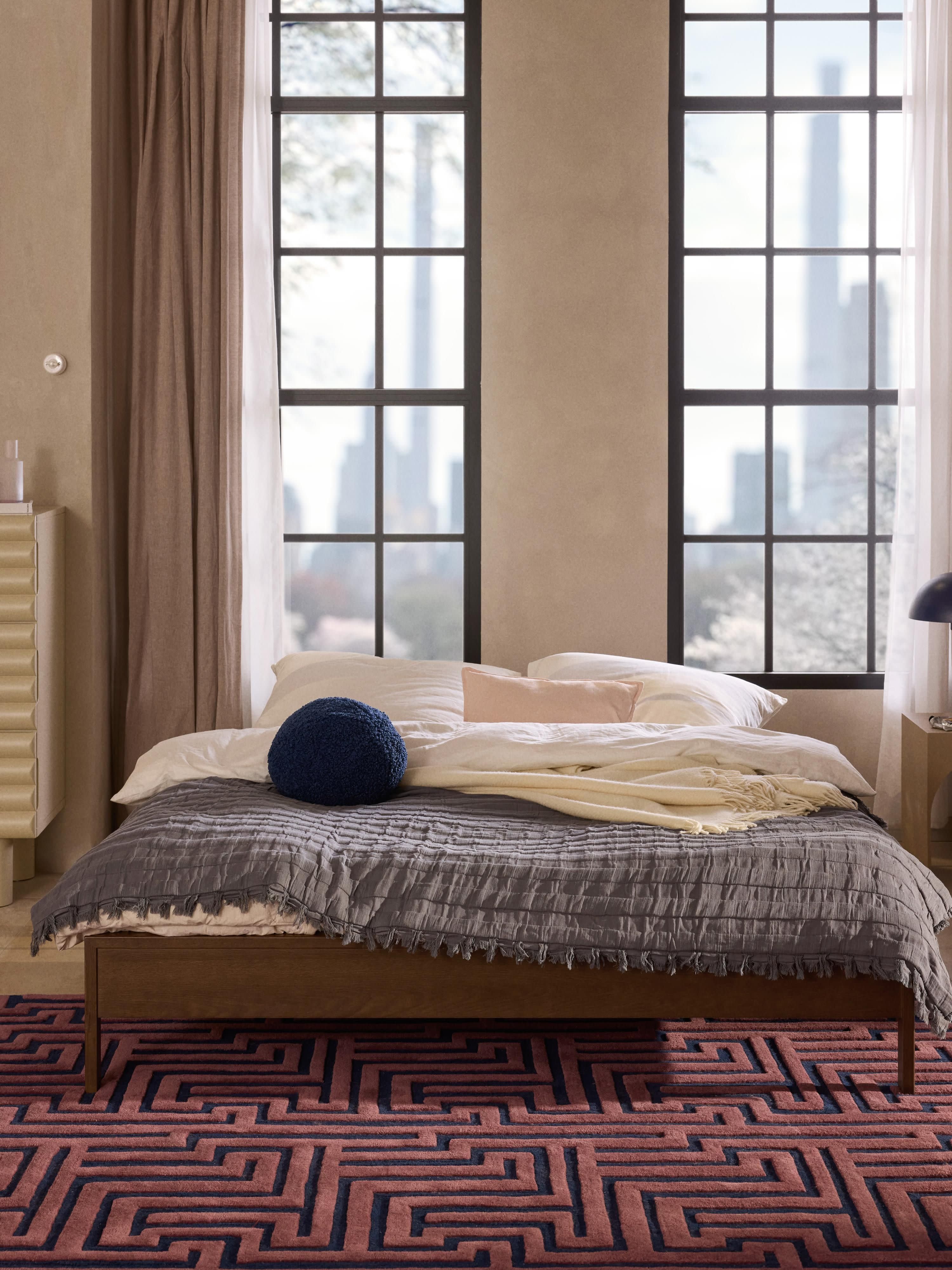 Tammy Ahşap Karyola Ceviz Kaplama Minimalist Tasarım Yatak