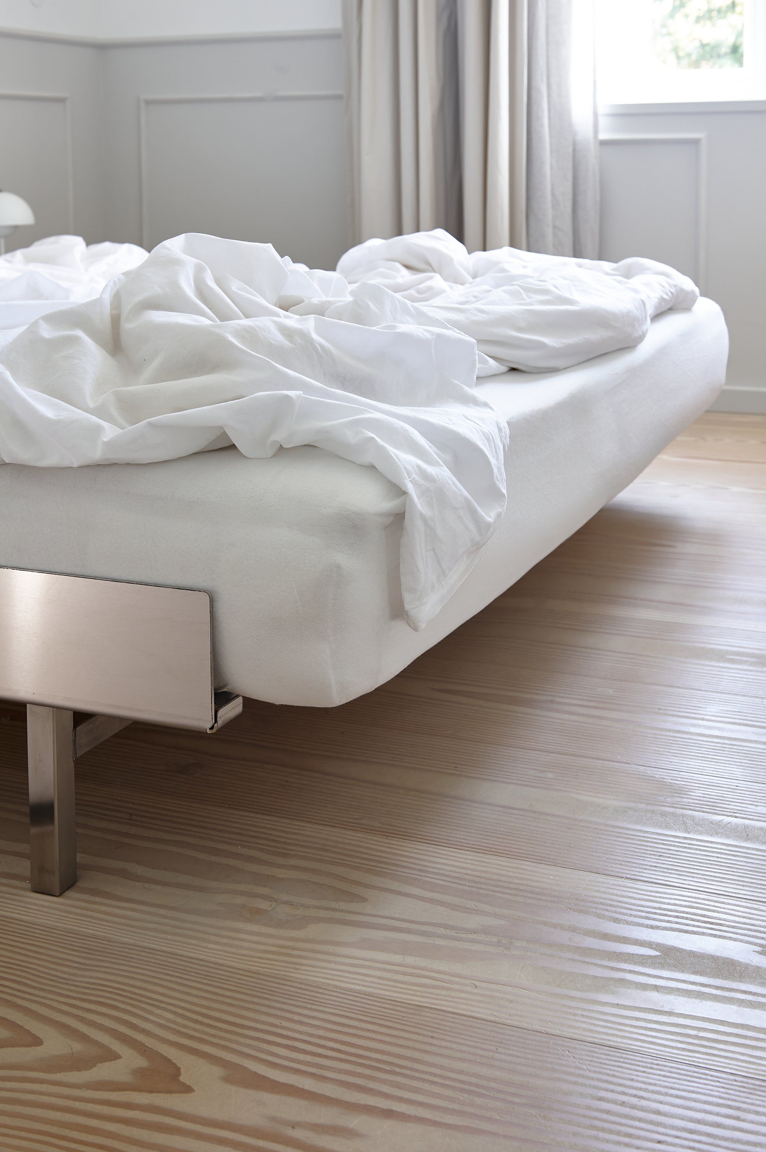 Paslanmaz Çelik Genişletilebilir Yatak 90-180 cm Modern Tasarım
