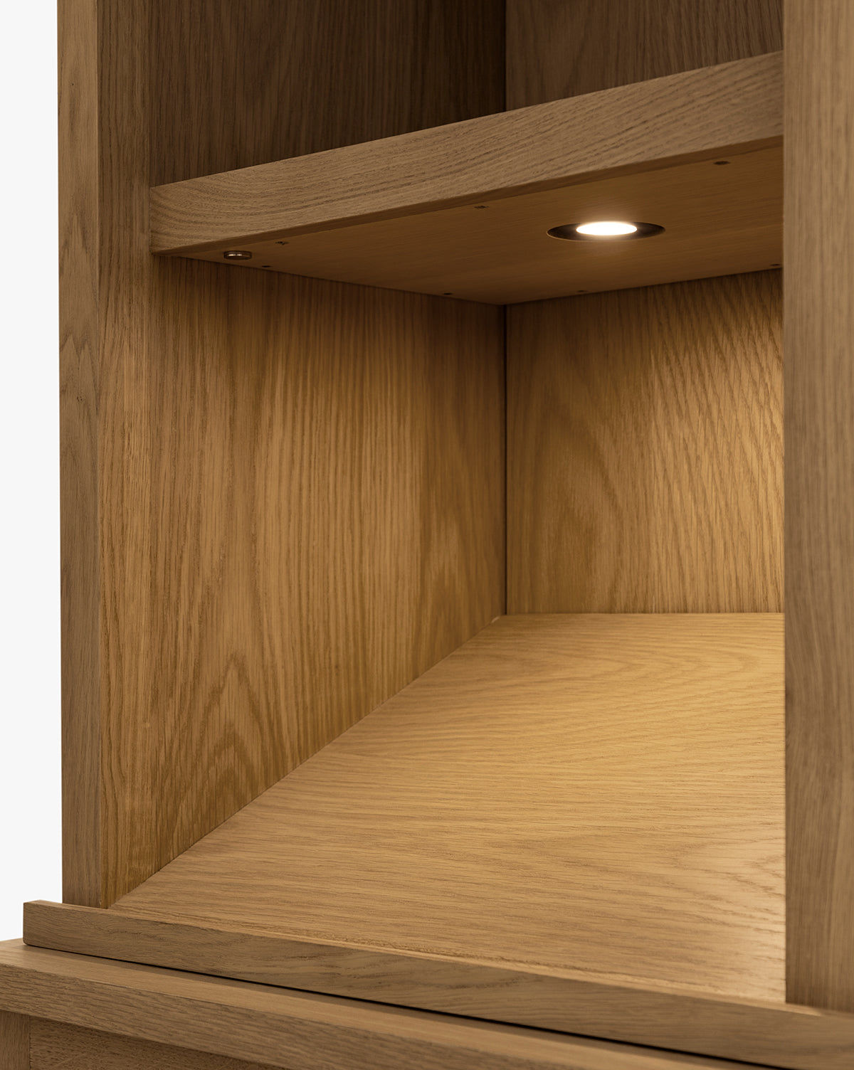 Meşe Kabinet Antik Meşe Aydınlatmalı
