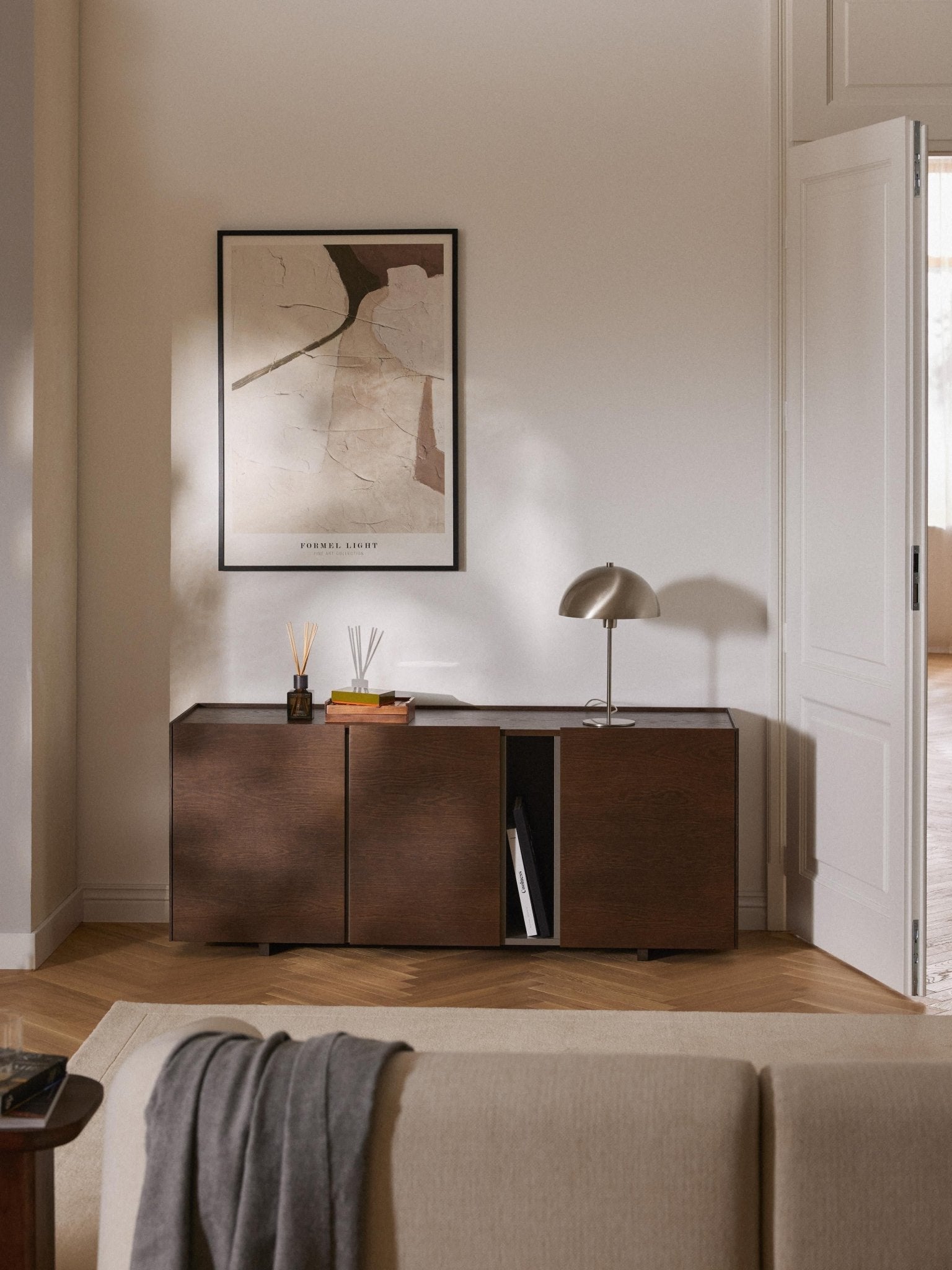 Larsen 160 cm Meşe Kaplama Ahşap Dressoir - Velotti