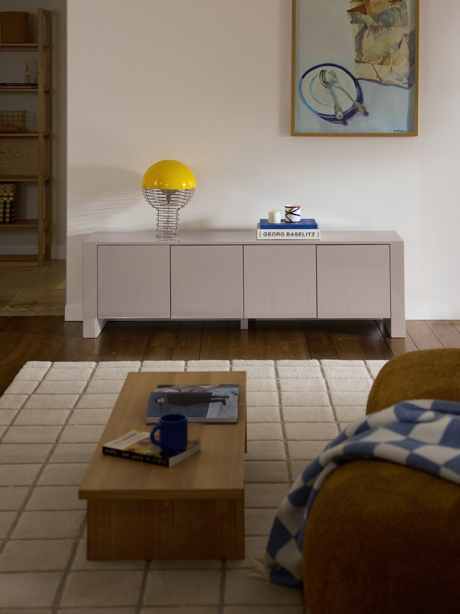 Liv Minimalist TV Ünitesi, Yüksek Parlak Kaplama, Lüks Tasarım - Velotti
