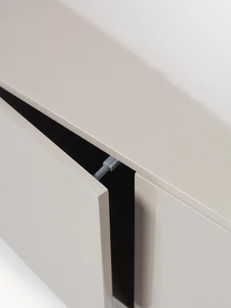 Liv Minimalist TV Ünitesi, Yüksek Parlak Kaplama, Lüks Tasarım - Velotti
