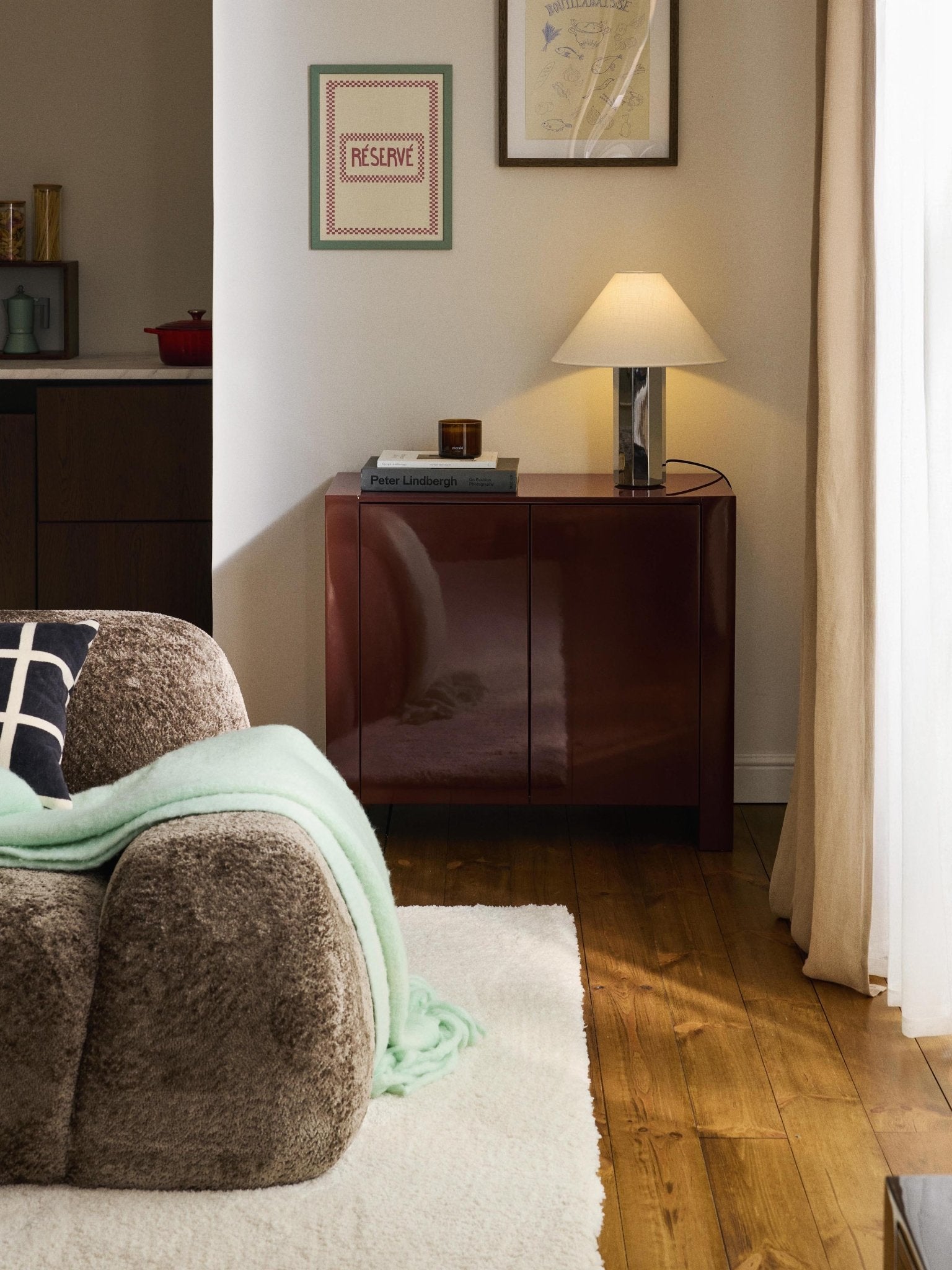 Liv Modern Lake Dressoir Minimalist Tasarım Parlak Yüzeyli - Velotti