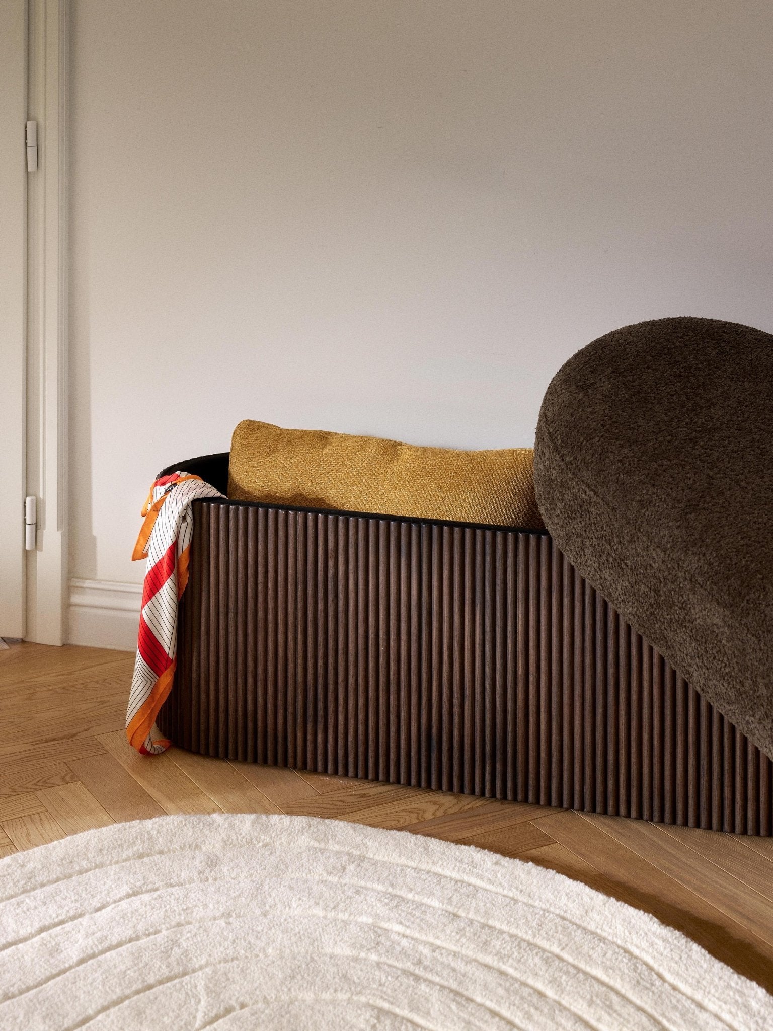 Nala Depolama Alanlı Modern Kumaş Kaplı Bench - Velotti