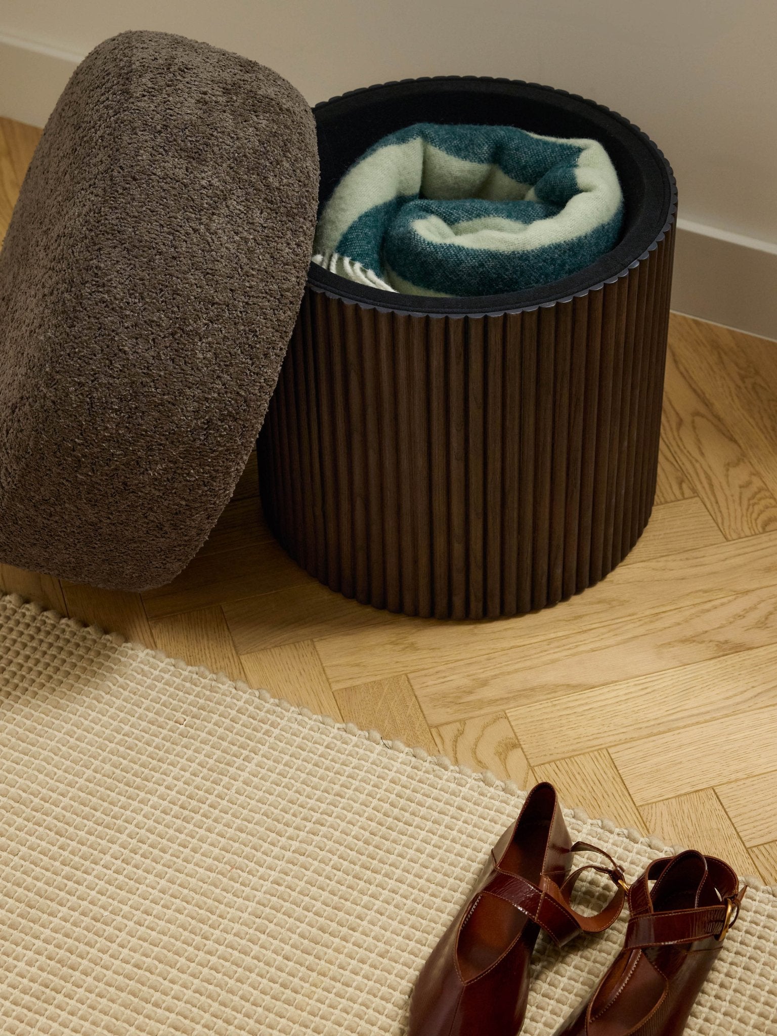 Nala Modern Saklama Alanlı Yuvarlak Puf 50 cm - Velotti