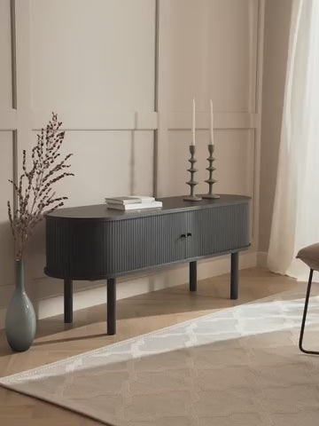 Calary Yivli Ön Yüzeyli Modern Ahşap TV Ünitesi 138cm