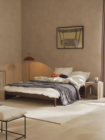 Tammy Ahşap Karyola Ceviz Kaplama Minimalist Tasarım Yatak