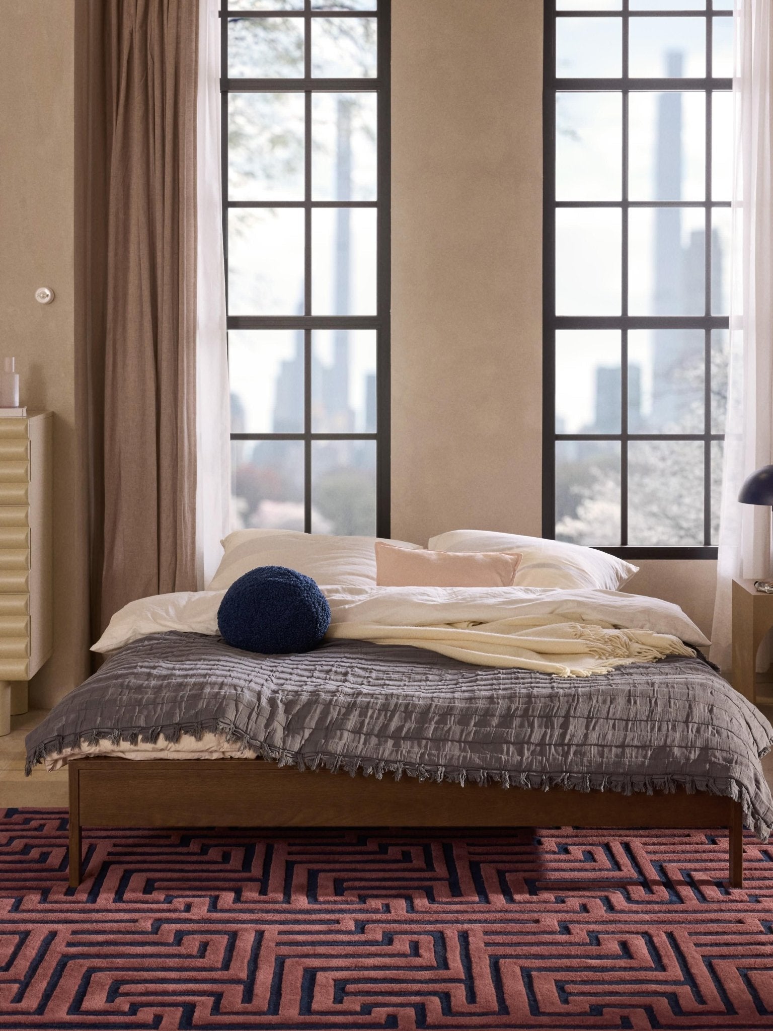 Tammy Ahşap Karyola Ceviz Kaplama Minimalist Tasarım Yatak - Velotti