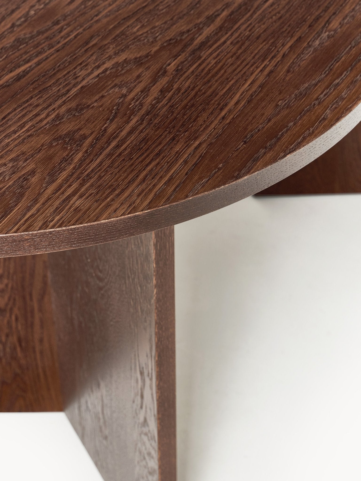 Toni Oval Ahşap Yemek Masası Geometrik Tasarım - Velotti
