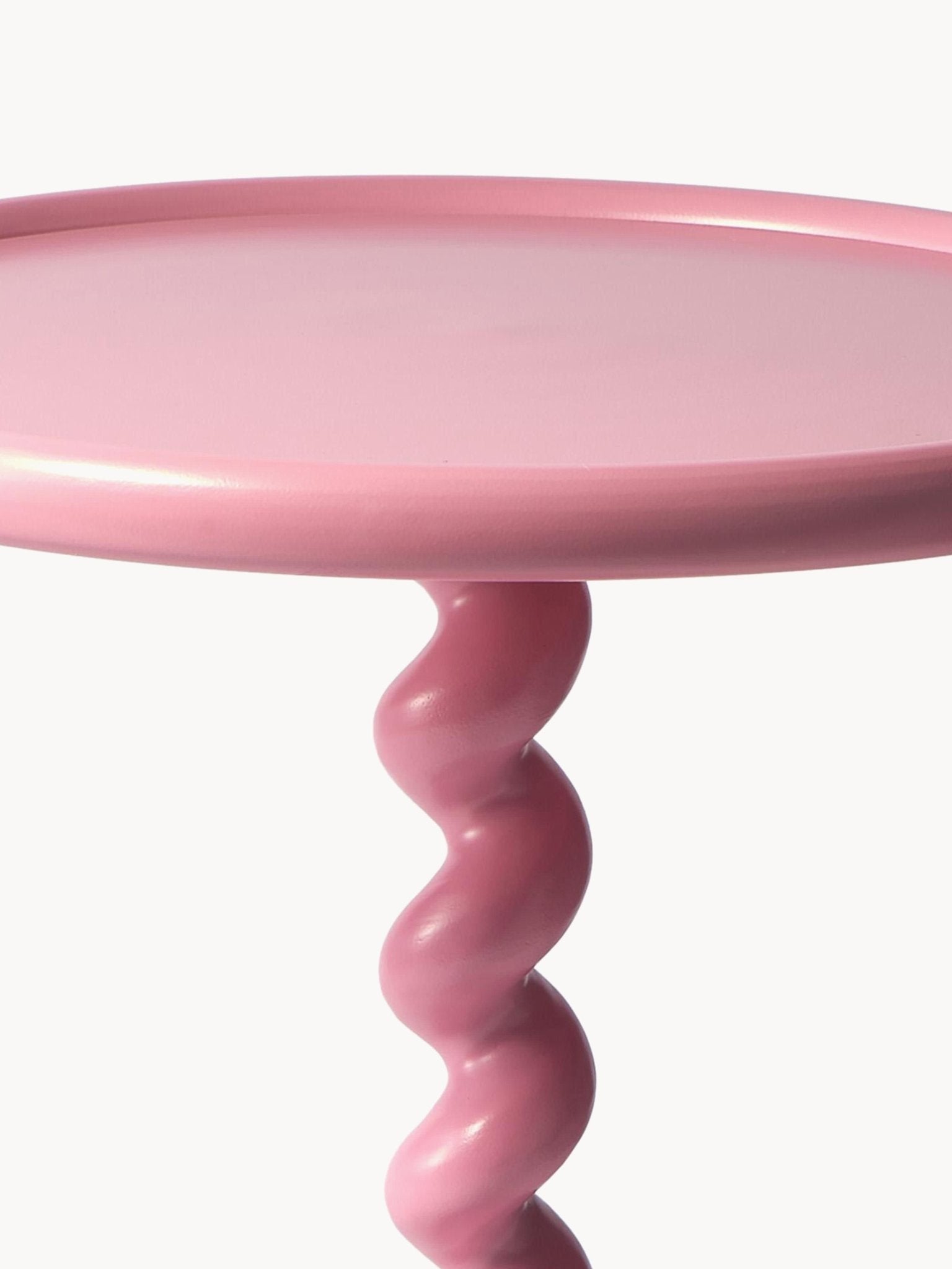 Twister Yuvarlak Yan Sehpa Toz Boyalı Alüminyum Pudra Pembe - Velotti