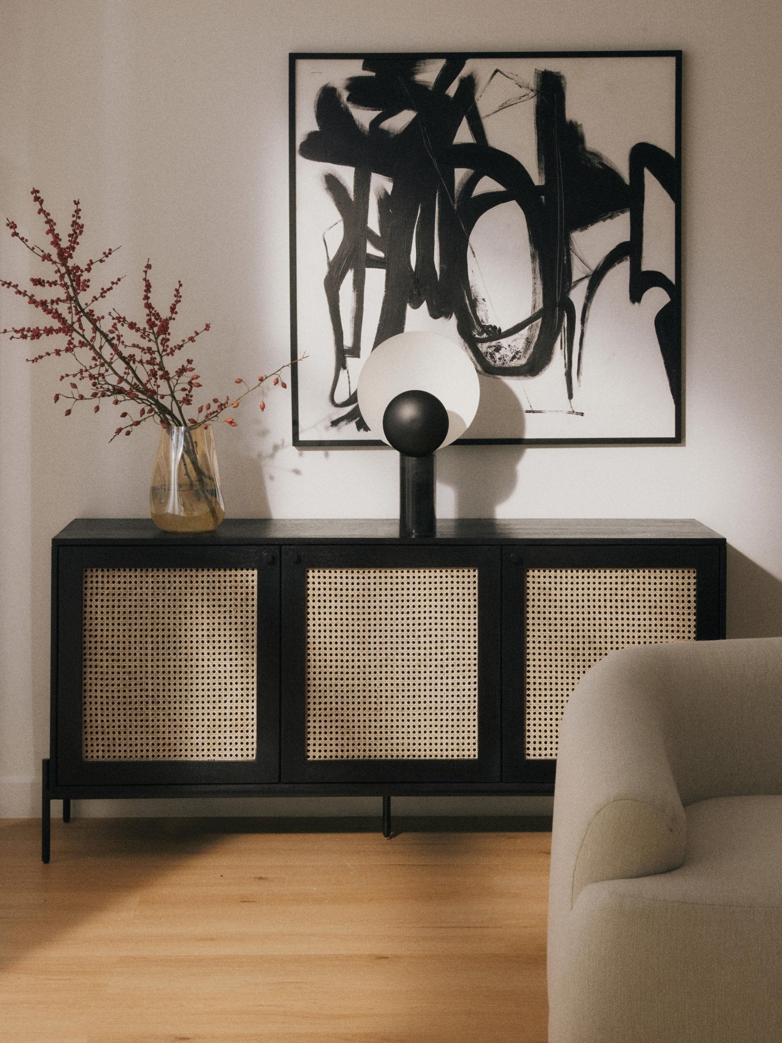 Viyana Rattan Detaylı Masif Ahşap Konsol 165cm - Velotti
